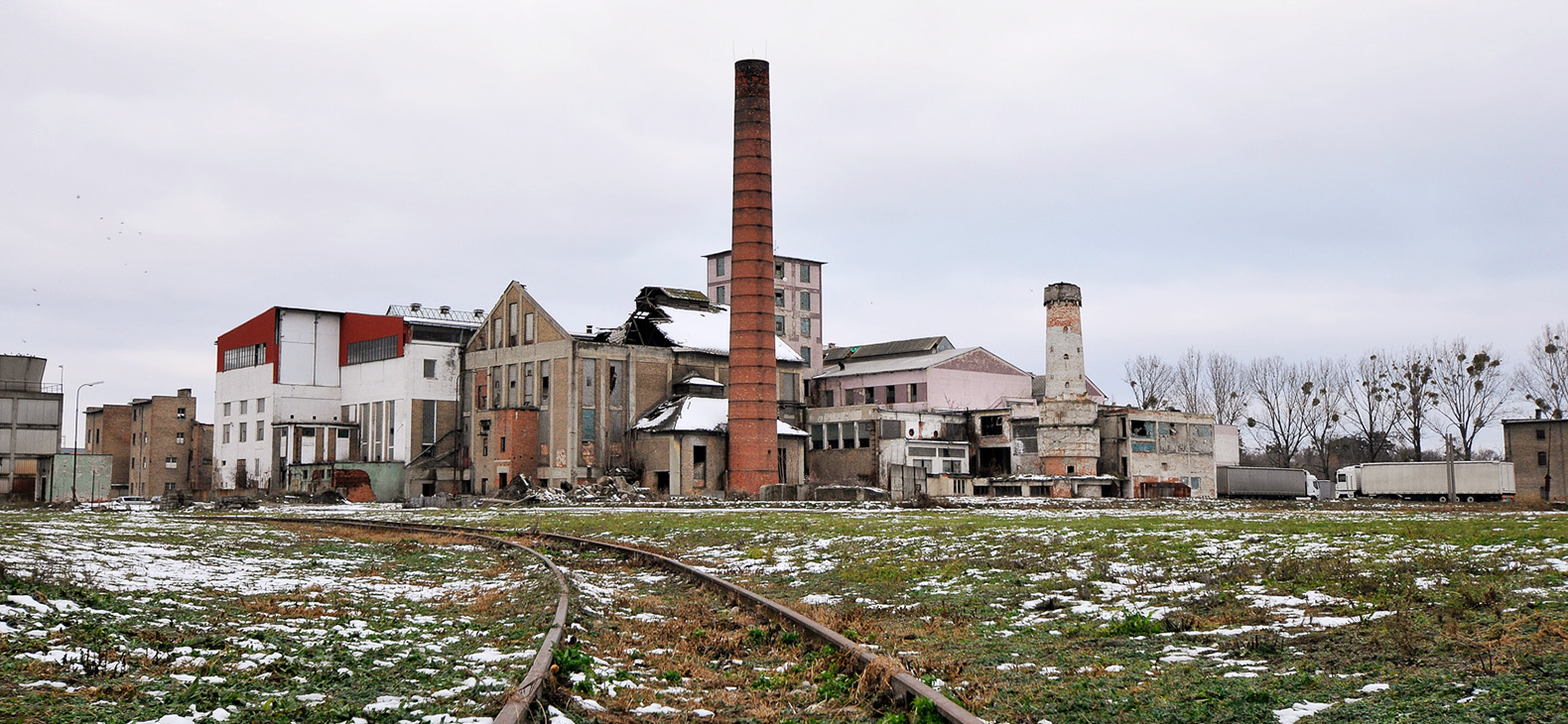 Verfallene Zuckerfabrik in Sládkovičovo, Slowakei; Ilona Németh: Eastern Sugar, Foto: Olja Triaška Stefanović