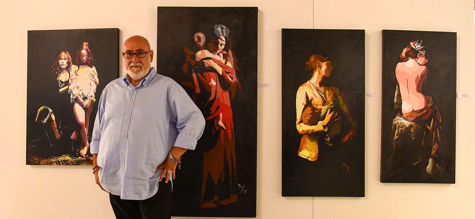 Residency Program Schafhof; Artists 2022: Michele Gomez. Italian artist Michele Gomez is seen in front of four of his paintings.