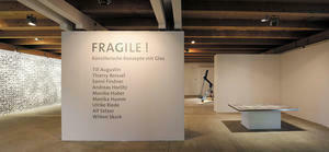 Bild vergrößern: Fragile! Blick in die Ausstellung © Schafhof - Europäisches Künstlerhaus Oberbayern, Foto: Birgit Gleixner 